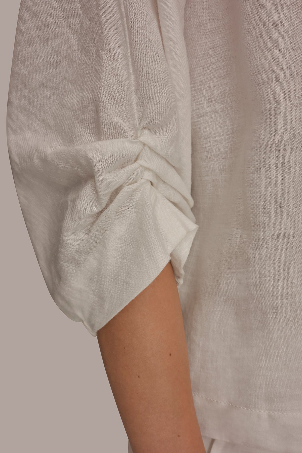 LINEN TWIST CUFF SLEEVE BLOUSE - Cream