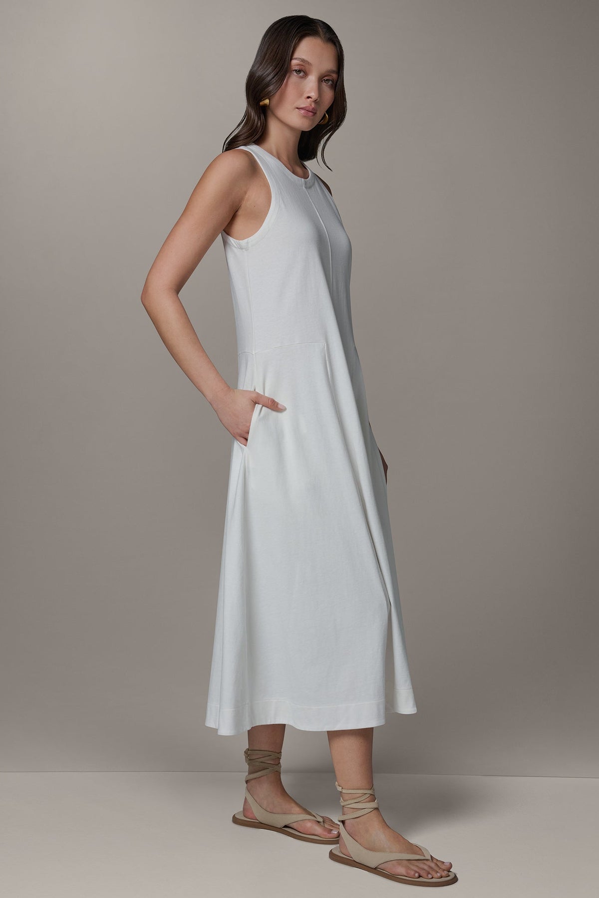 SLEEVELESS MIDI TRAPEZE DRESS - Cream