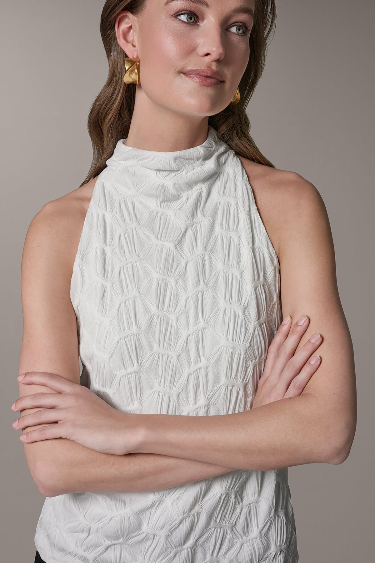 SLEEVELESS MOCK NECK BLOUSE - Cream