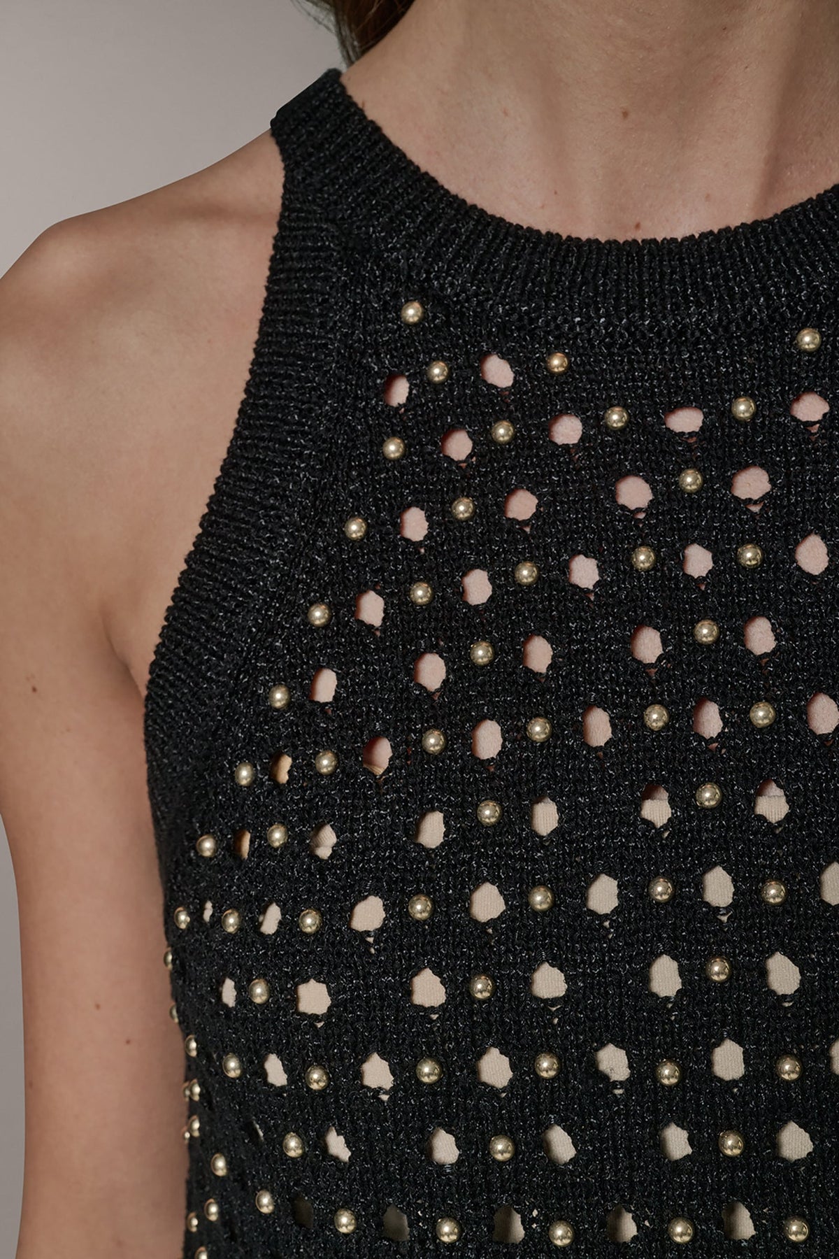 SLEEVELESS OPEN-STITCH HALTER SWEATER - Black
