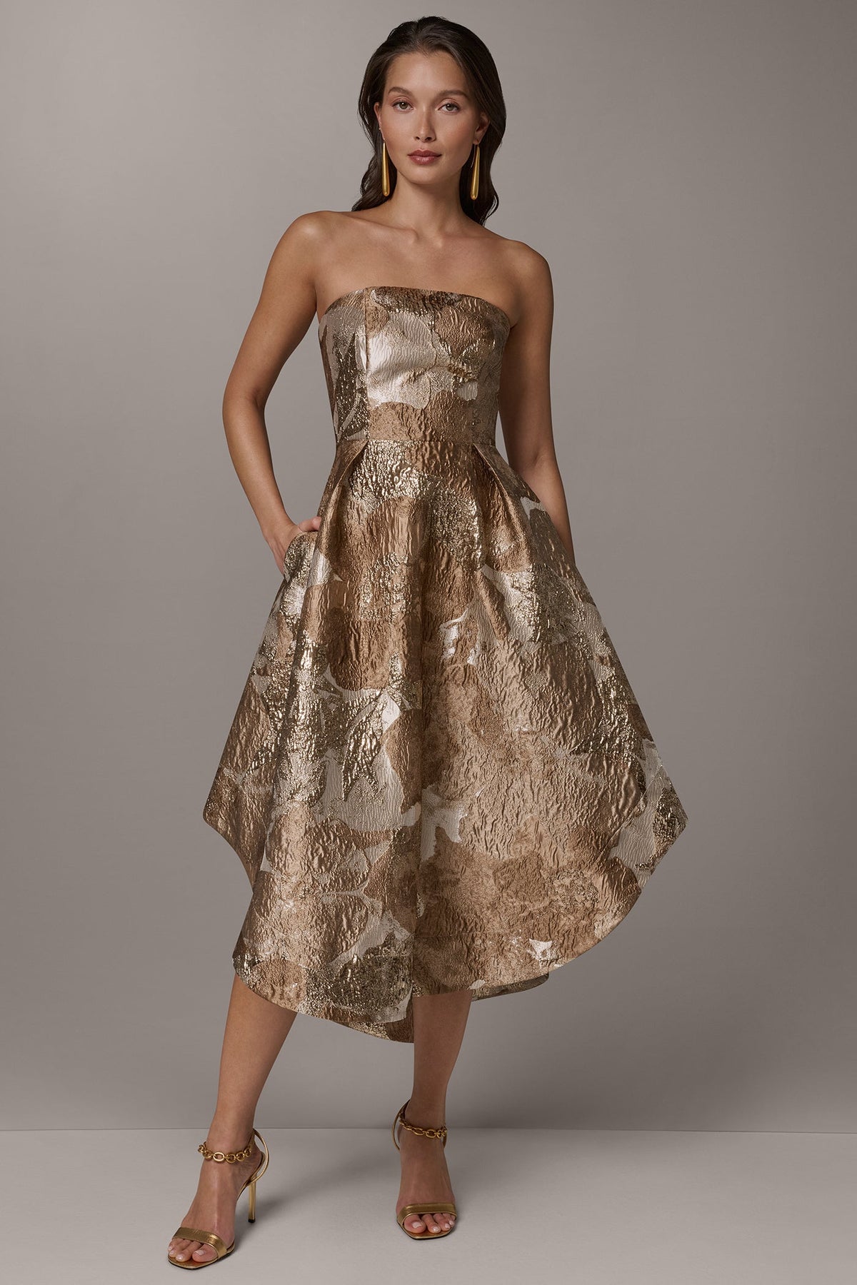 BROCADE STRAPLESS PLEATED MIDI GOWN - Umbria Multi