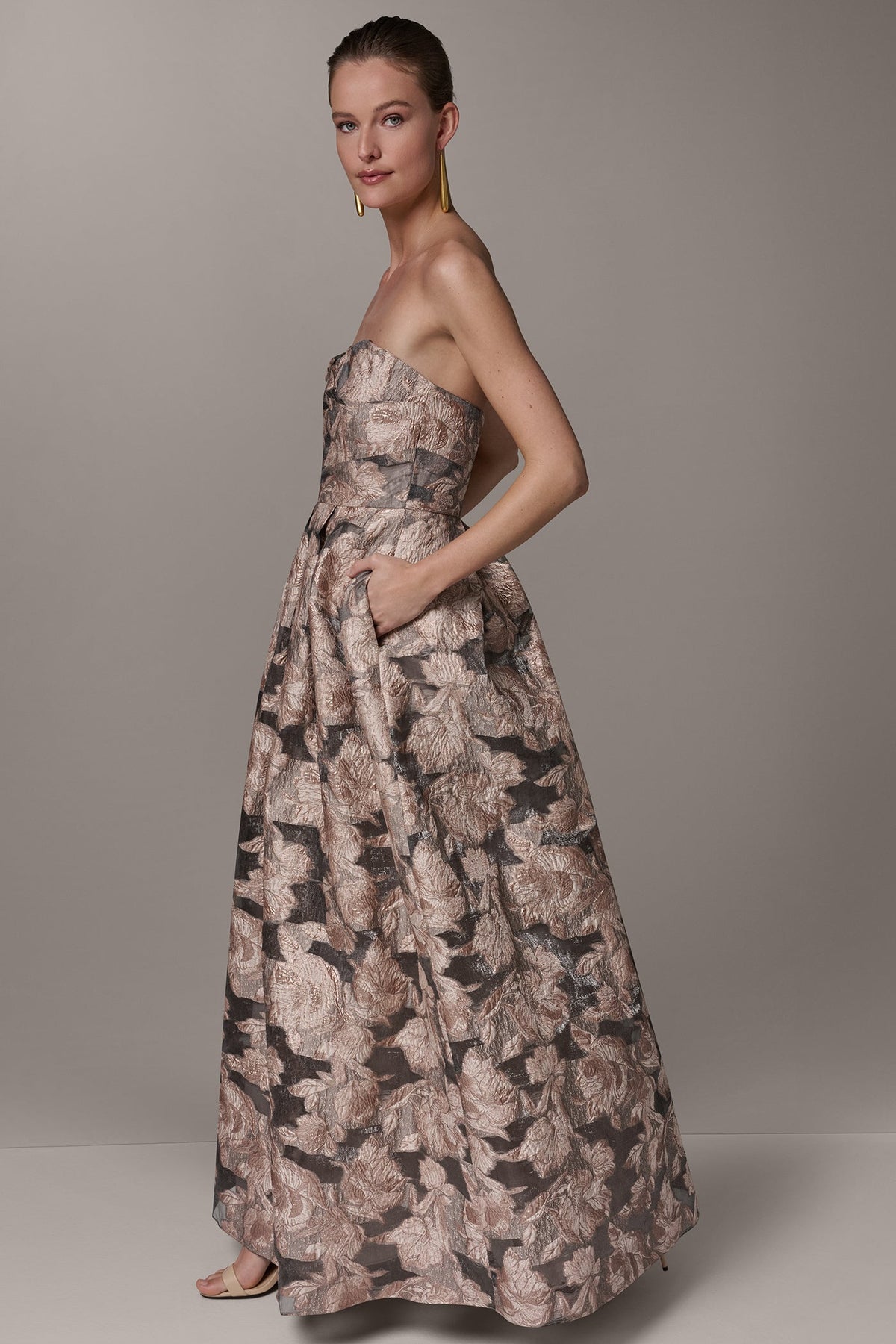 FLORAL-JACQUARD STRAPLESS BALL GOWN - Snow Petal Multi