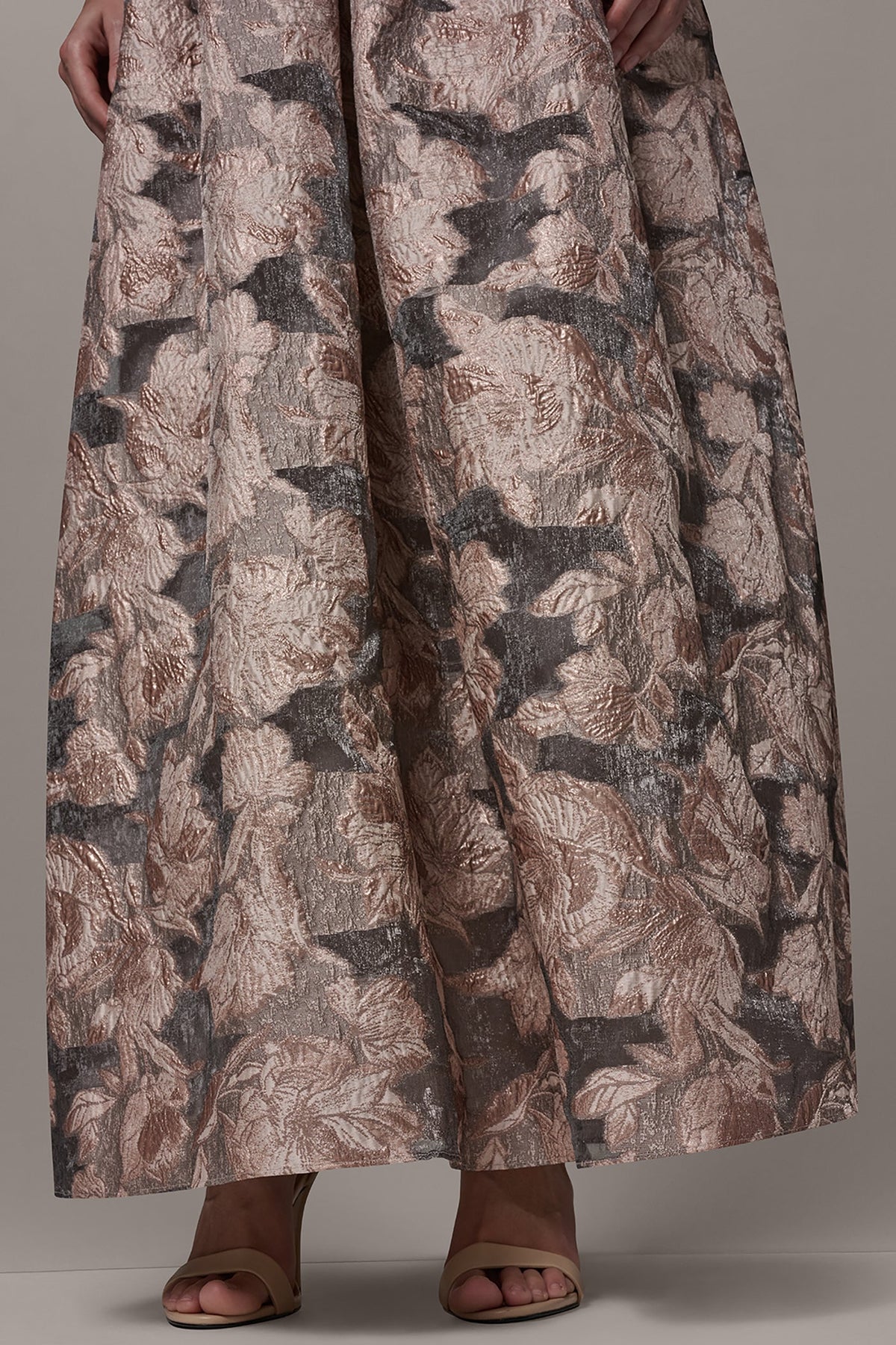 FLORAL-JACQUARD STRAPLESS BALL GOWN - Snow Petal Multi