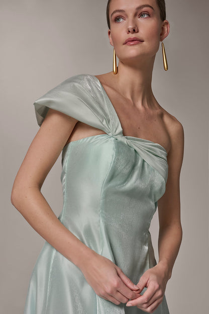 ORGANZA TWIST ONE-SHOULDER BALL GOWN - Skylight