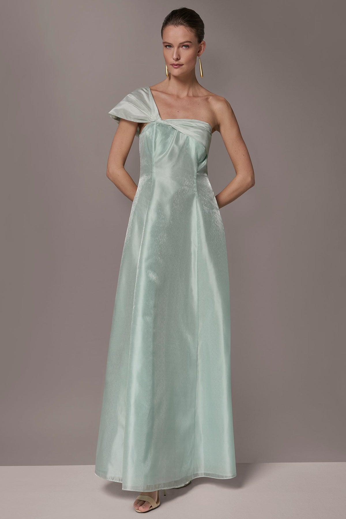 ORGANZA TWIST ONE-SHOULDER BALL GOWN - Skylight