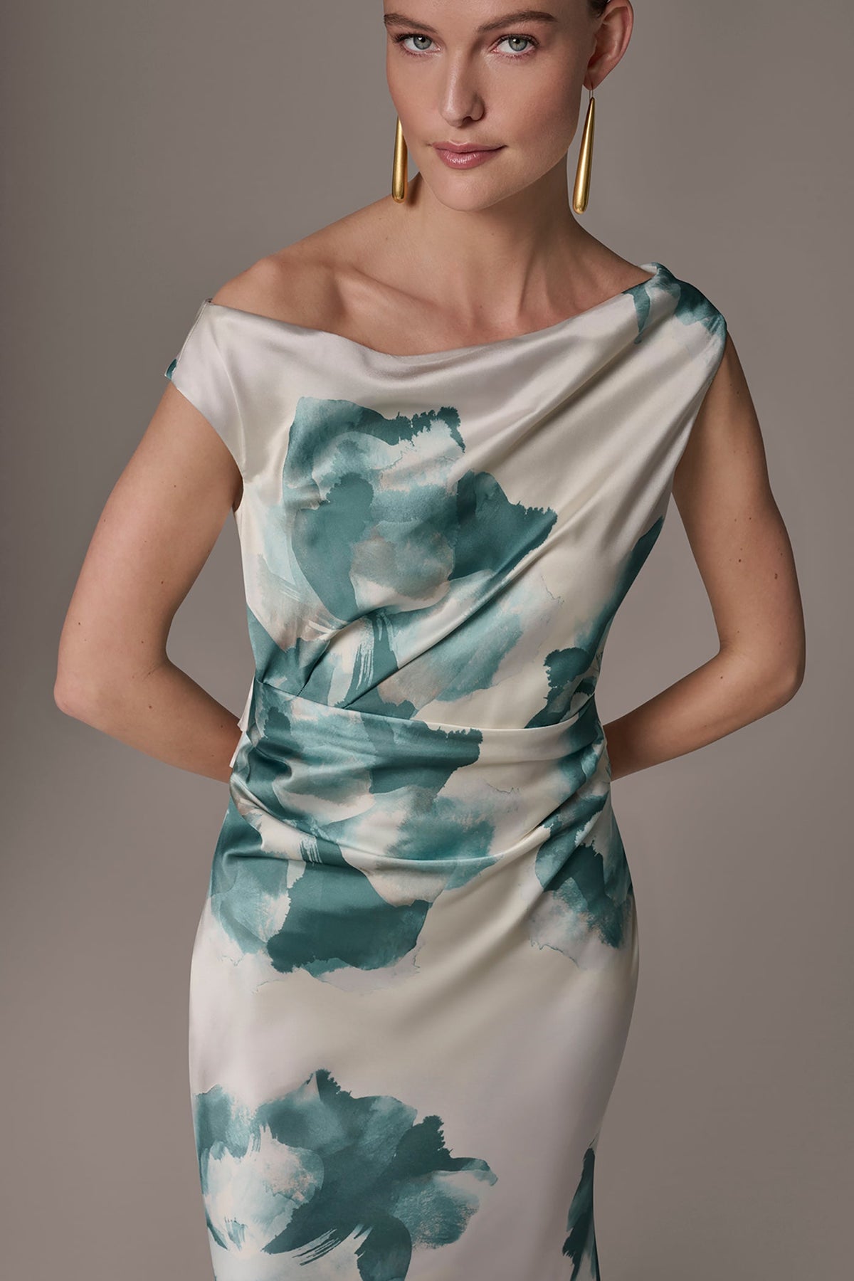 CHARMEUSE FLORAL GOWN - Waterlily Multi