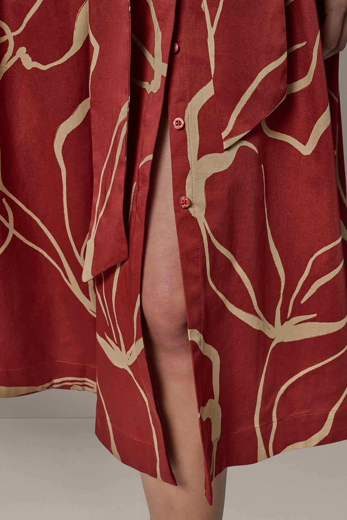 SLEEVELESS PRINT MIDI DRESS - Sunbaked/Fawn