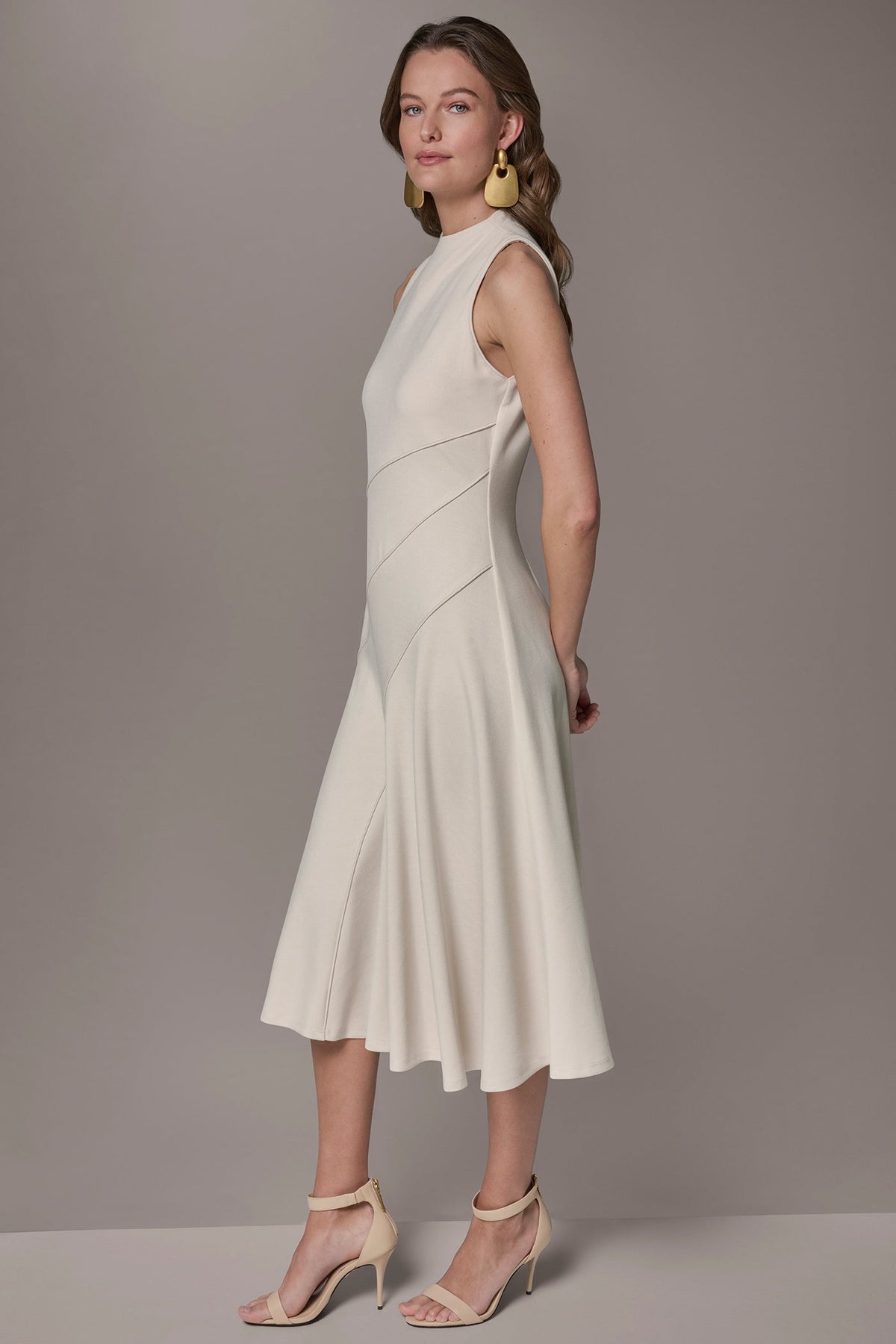 DIAGONAL RIB MIDI A-LINE DRESS - Vellum