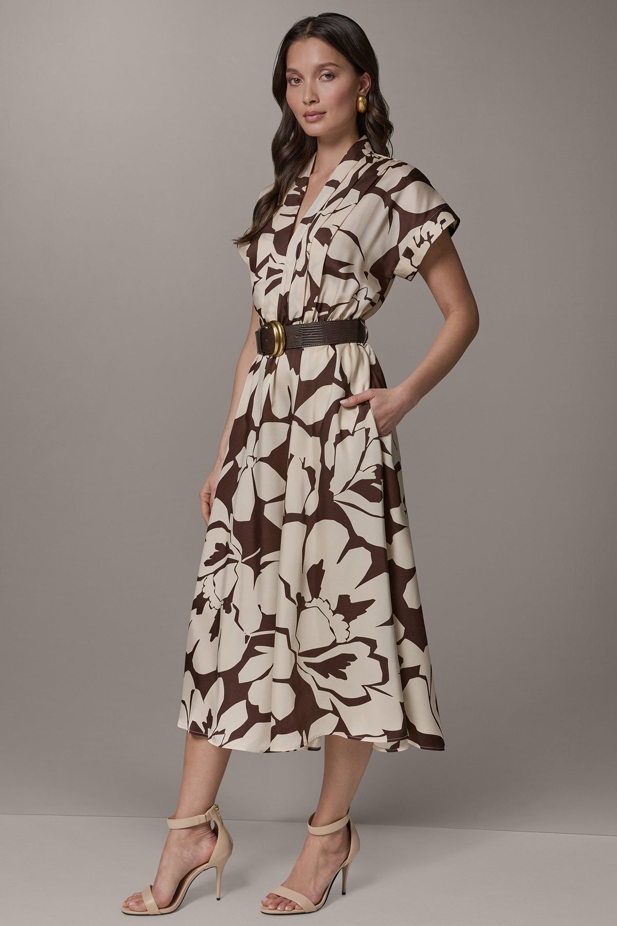 SHORT SLEEVE FLORAL MIDI A-LINE DRESS - Canyon/Canvas