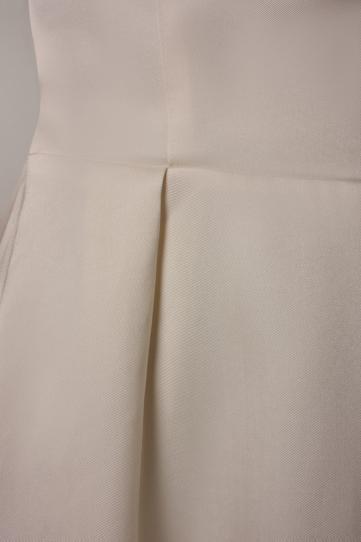 MIKADO STRAPLESS MIDI GOWN - Cream