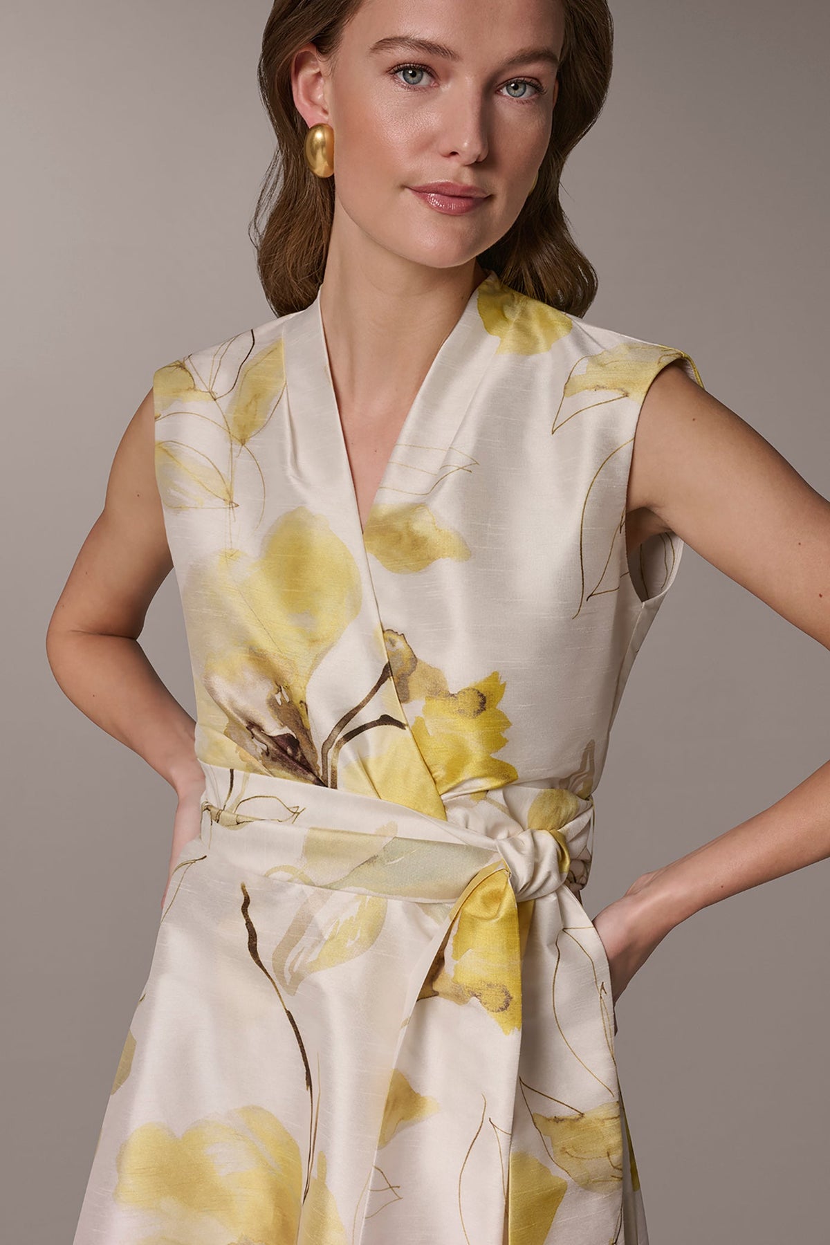 FLORAL JACQUARD WRAP-EFFECT MIDI DRESS - Limoncello Multi