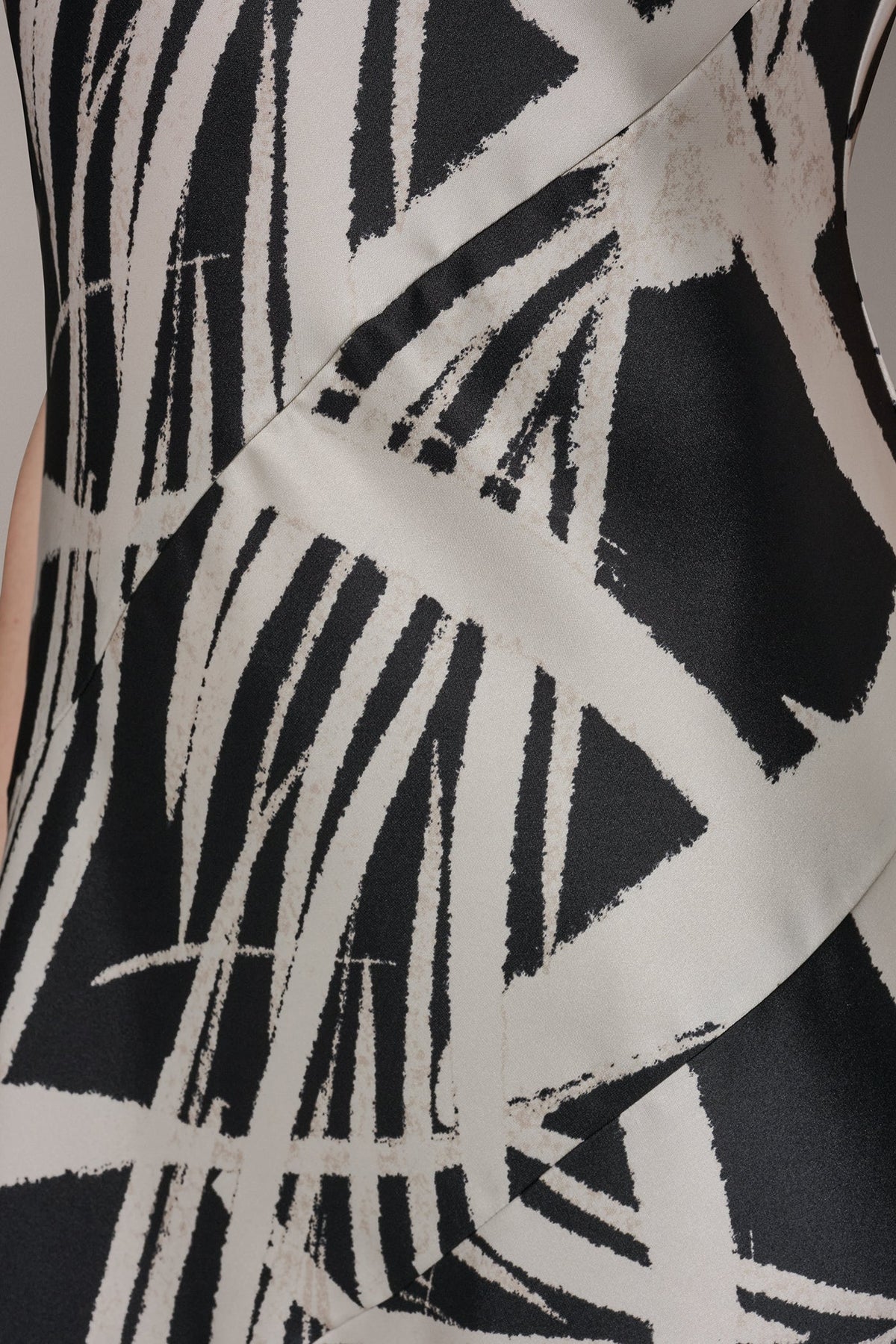 ASYMMETRIC MIDI SLIP DRESS - Black Cream