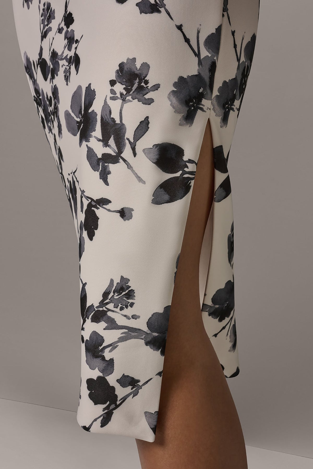 FLORAL ONE-SHOULDER SHEATH DRESS - Cream/Black Multi