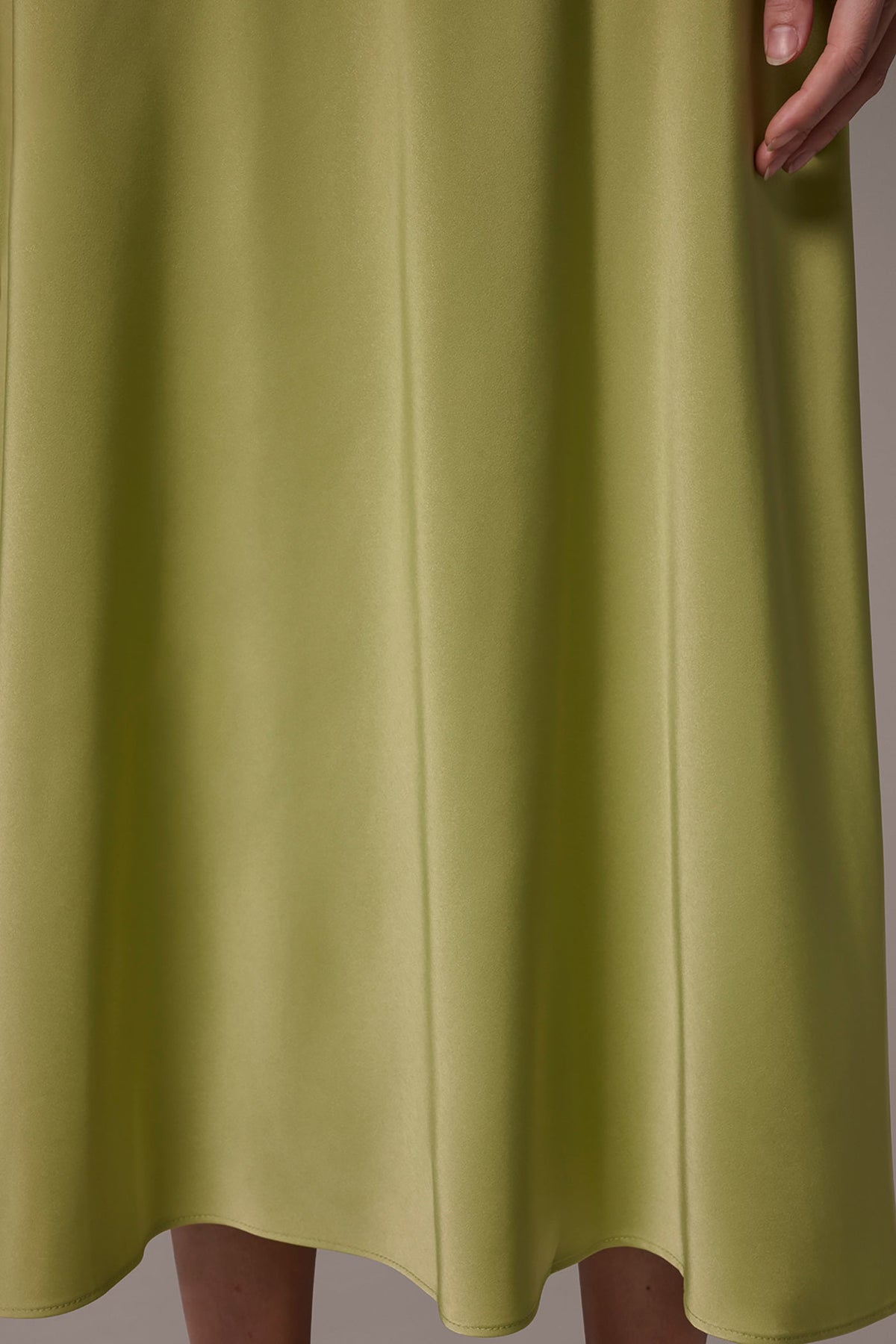 SATIN MIDI A-LINE HALTER DRESS - Kiwi