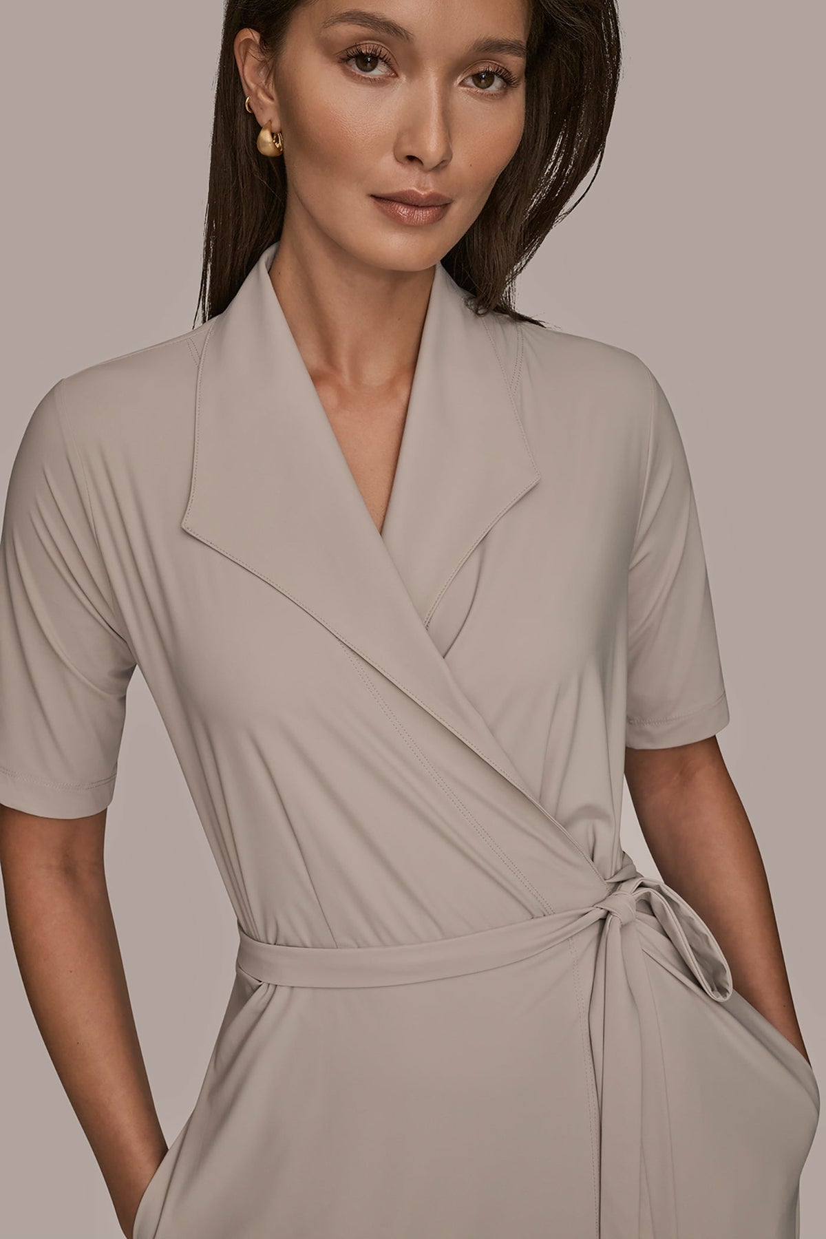 THE MODERN TRAVEL ELBOW-SLEEVE MIDI WRAP DRESS - VAPOR
