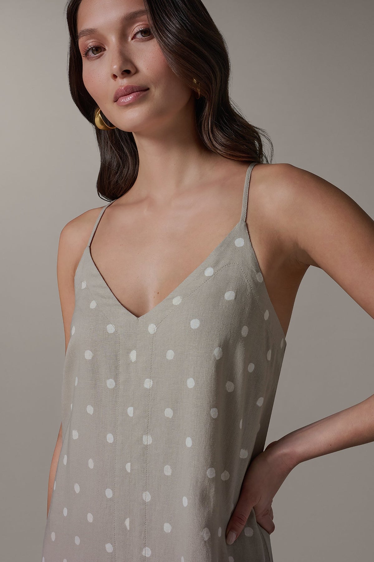 SLEEVELESS MAXI CUTOUT DRESS - Sandstone
