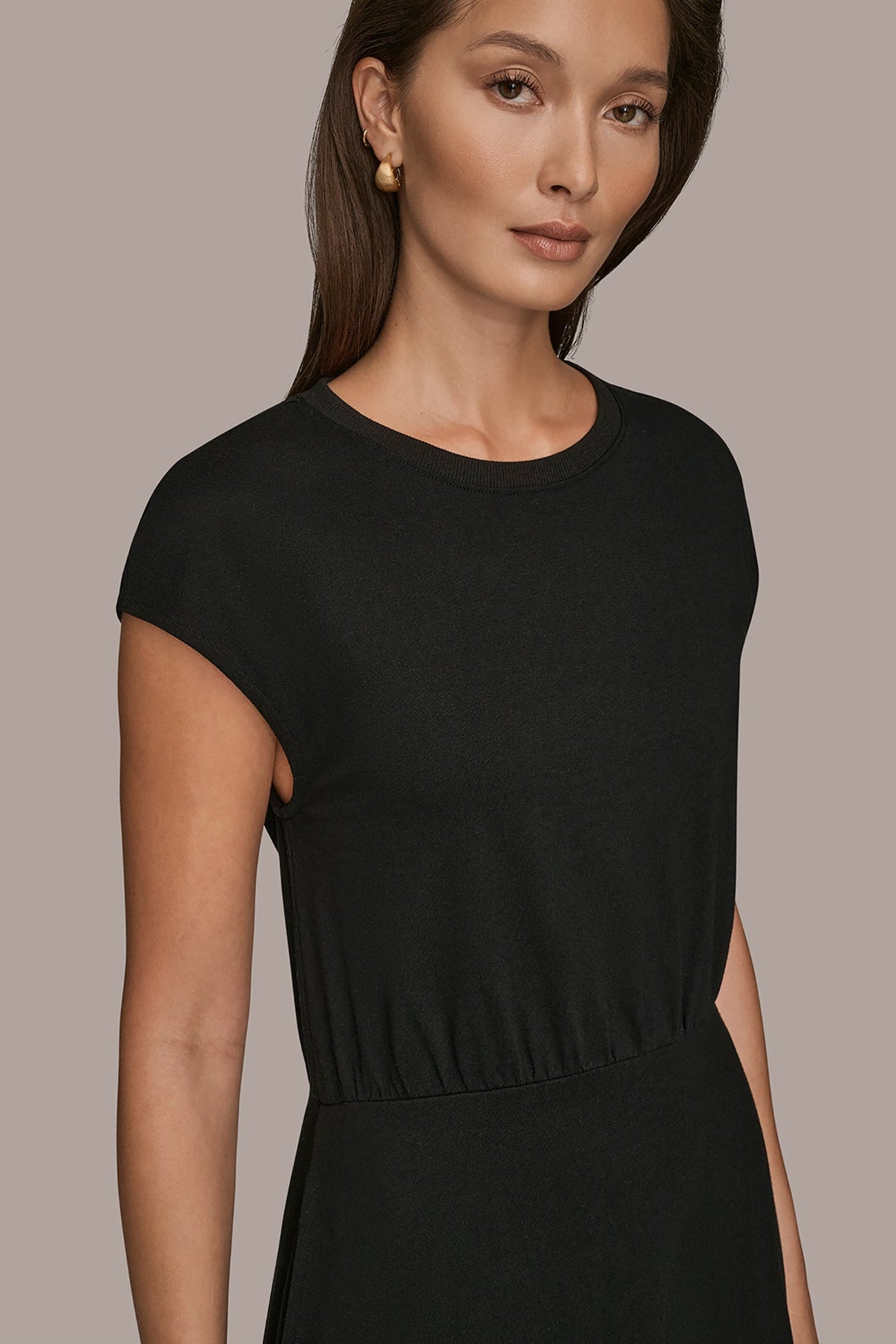 CAP SLEEVE CREW NECK DRESS - Black