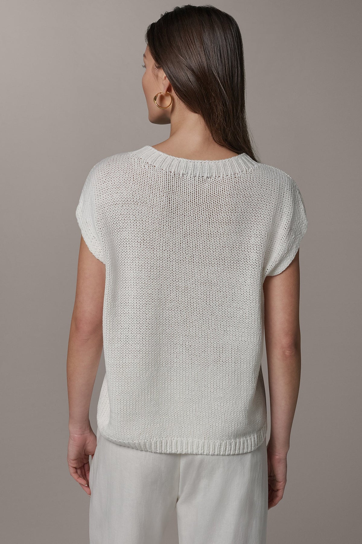 SLEEVELESS FLORAL SWEATER - Cream