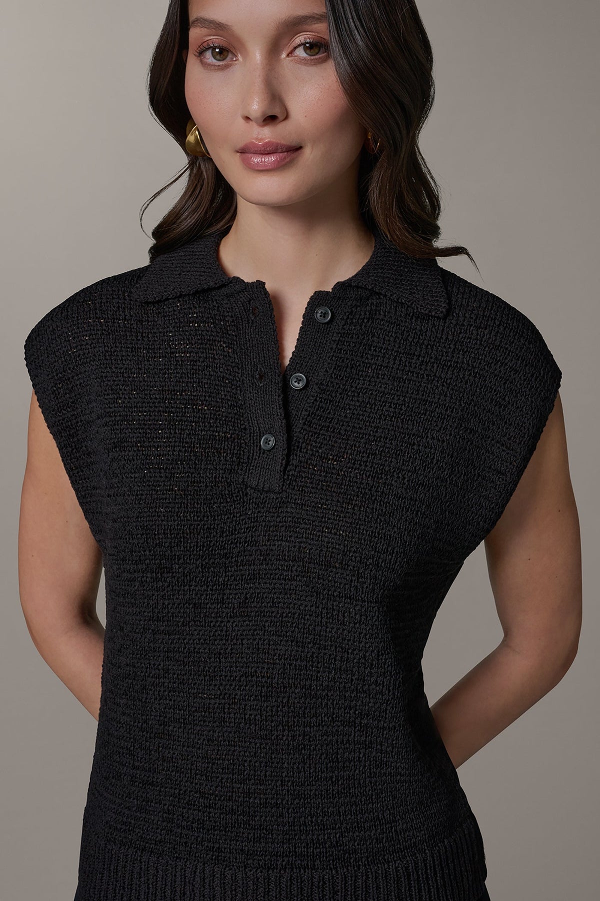 SLEEVELESS POLO SWEATER - Black