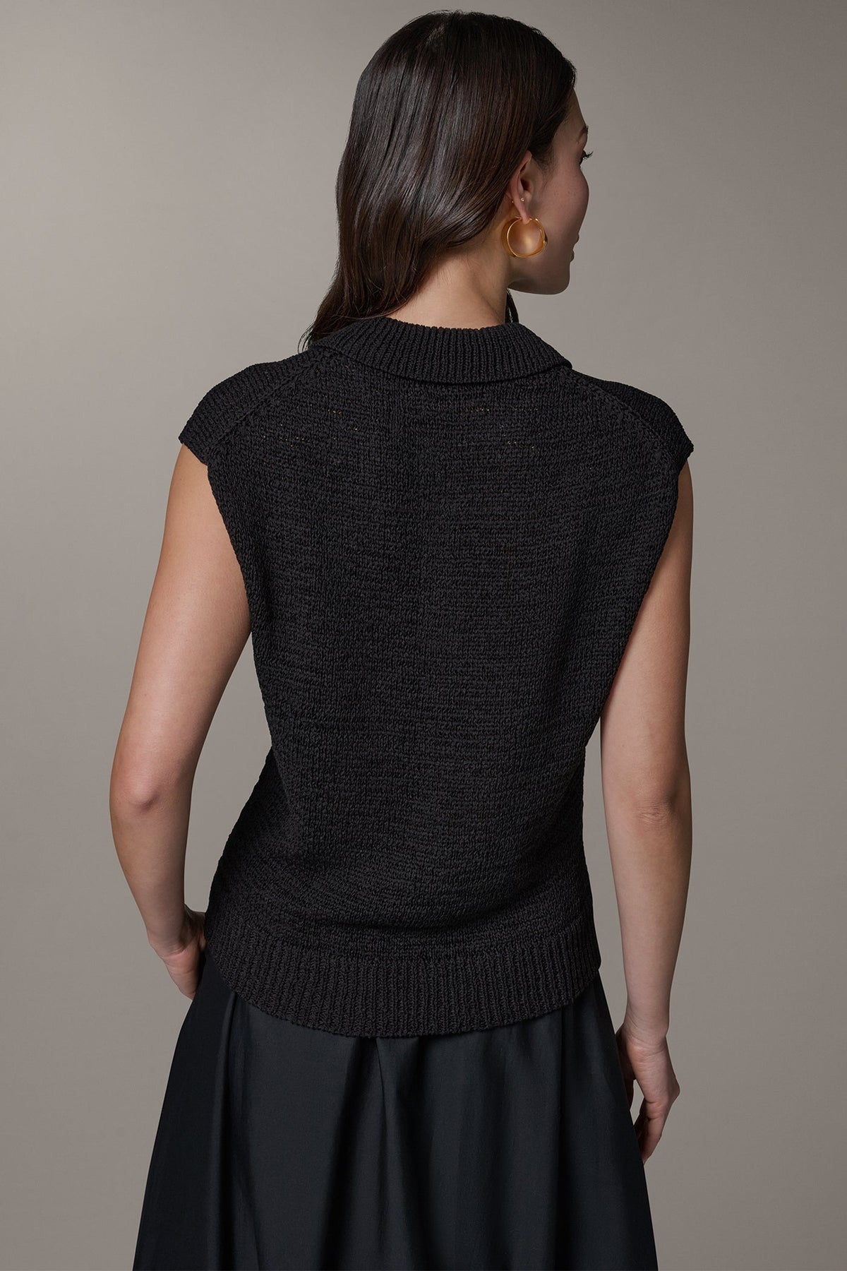 SLEEVELESS POLO SWEATER - Black