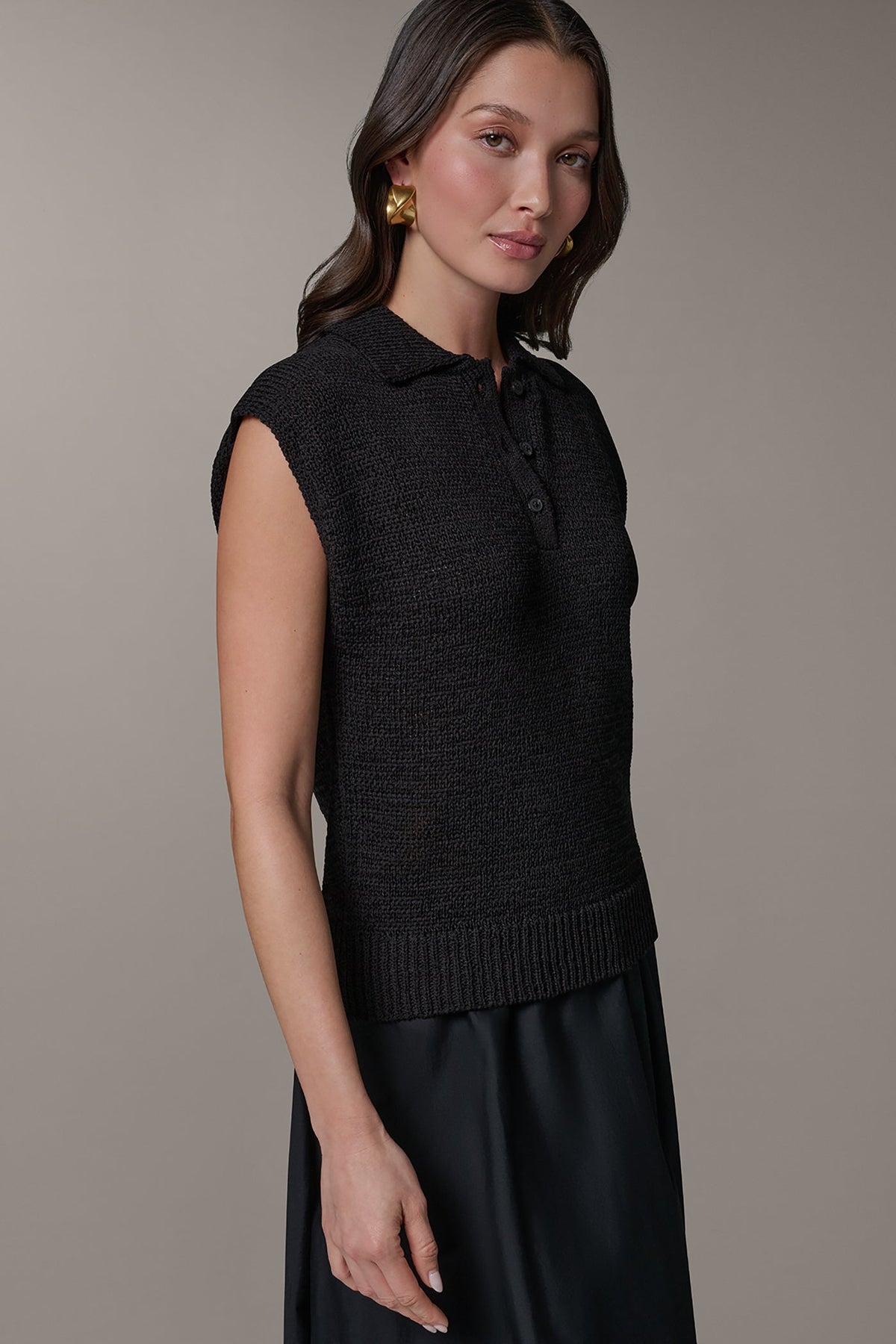 SLEEVELESS POLO SWEATER - Black