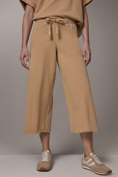 MID-RISE STRAIGHT-LEG CAPRI PANT - Fawn
