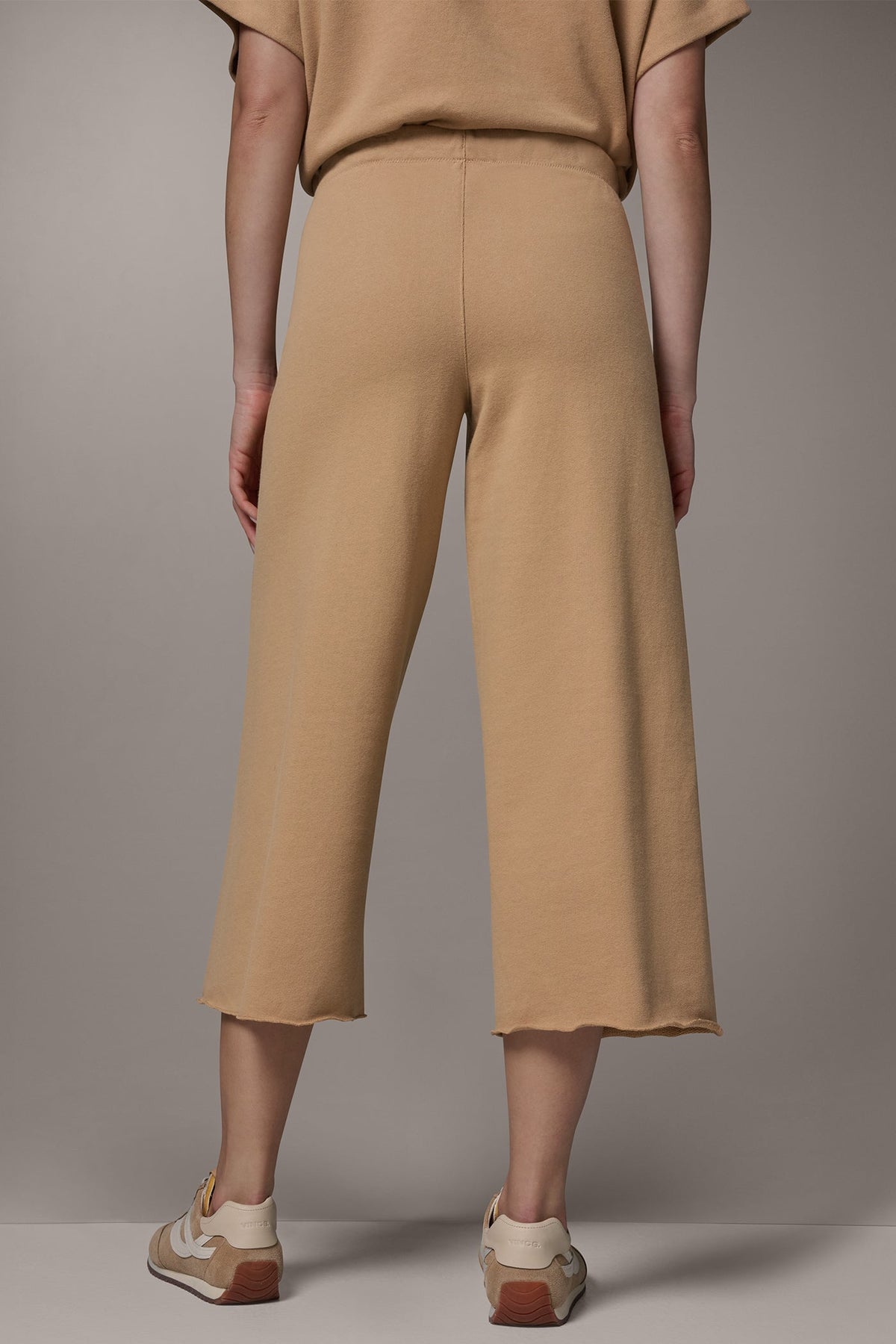 MID-RISE STRAIGHT-LEG CAPRI PANT - Fawn