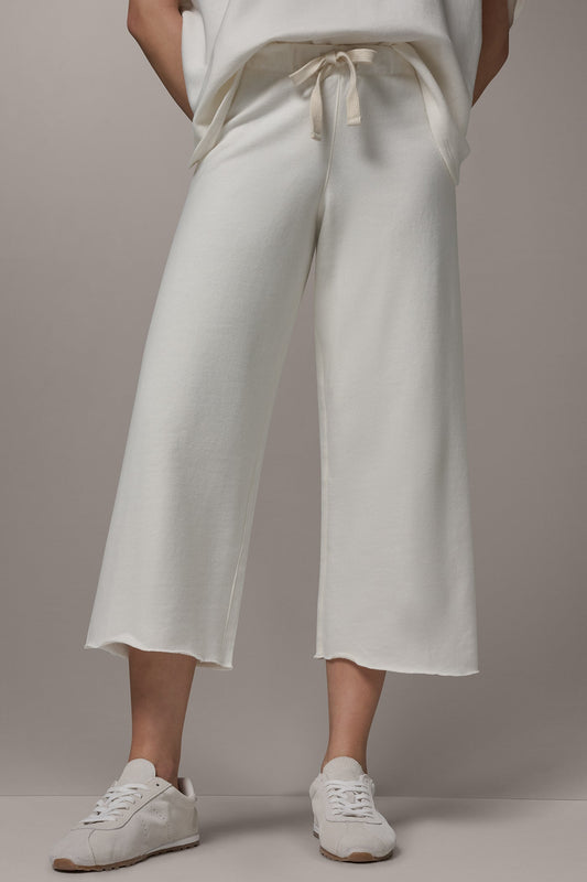 MID-RISE STRAIGHT-LEG CAPRI PANT - Cream