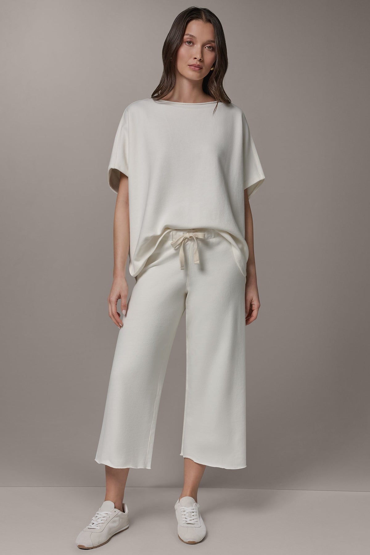 MID-RISE STRAIGHT-LEG CAPRI PANT - Cream