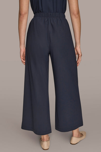 THE MODERN TRAVEL MID-RISE RELAXED ANKLE PANT - NIGHTFALL