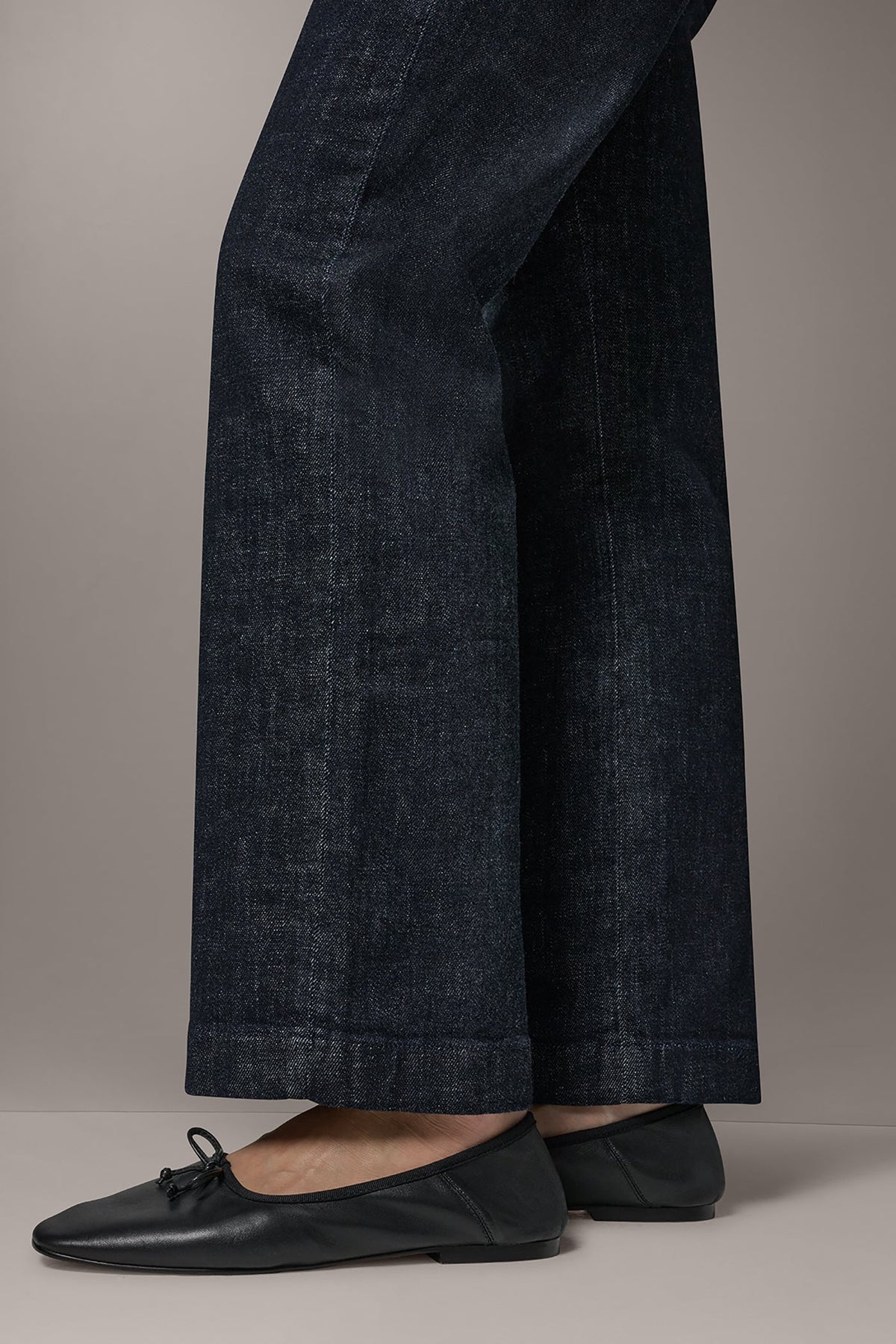 THE DONNA MID-RISE TROUSER JEAN - The Lacombe
