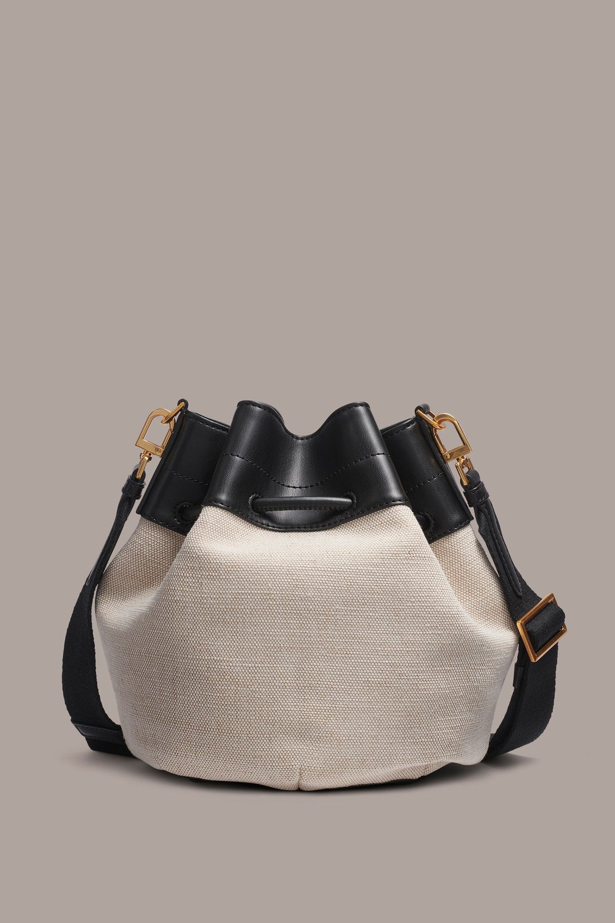 WEEKEND CANVAS BUCKET BAG - Natural/Black