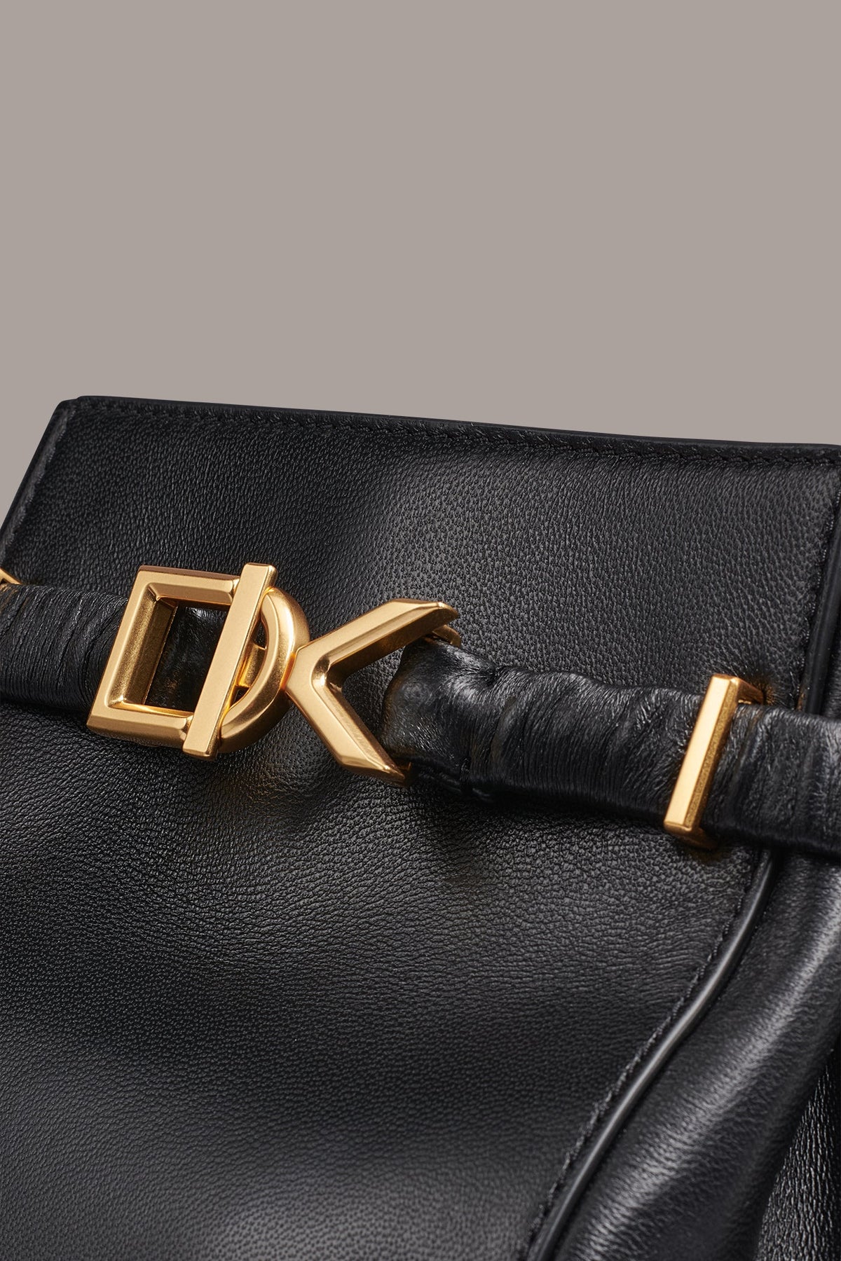 GINGHAM LOGO CROSSBODY - Black / Gold