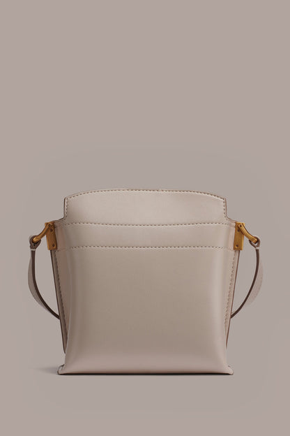 BRIDGEHAMPTON LEATHER CROSSBODY BAG - Sand