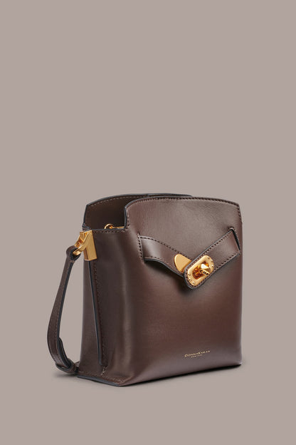 BRIDGEHAMPTON LEATHER CROSSBODY BAG - Umber