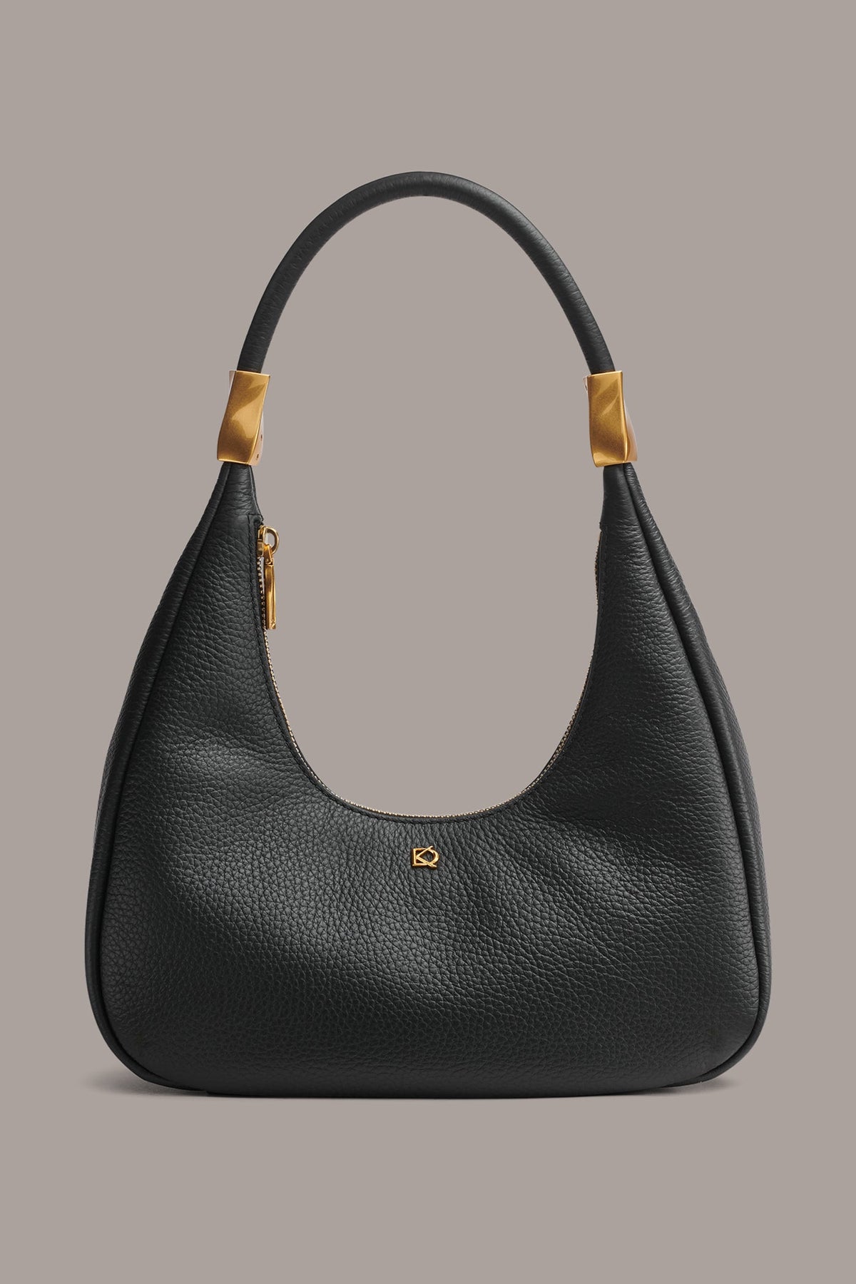 QUOGUE LEATHER SHOULDER BAG - Black