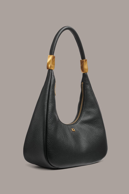 QUOGUE LEATHER SHOULDER BAG - Black