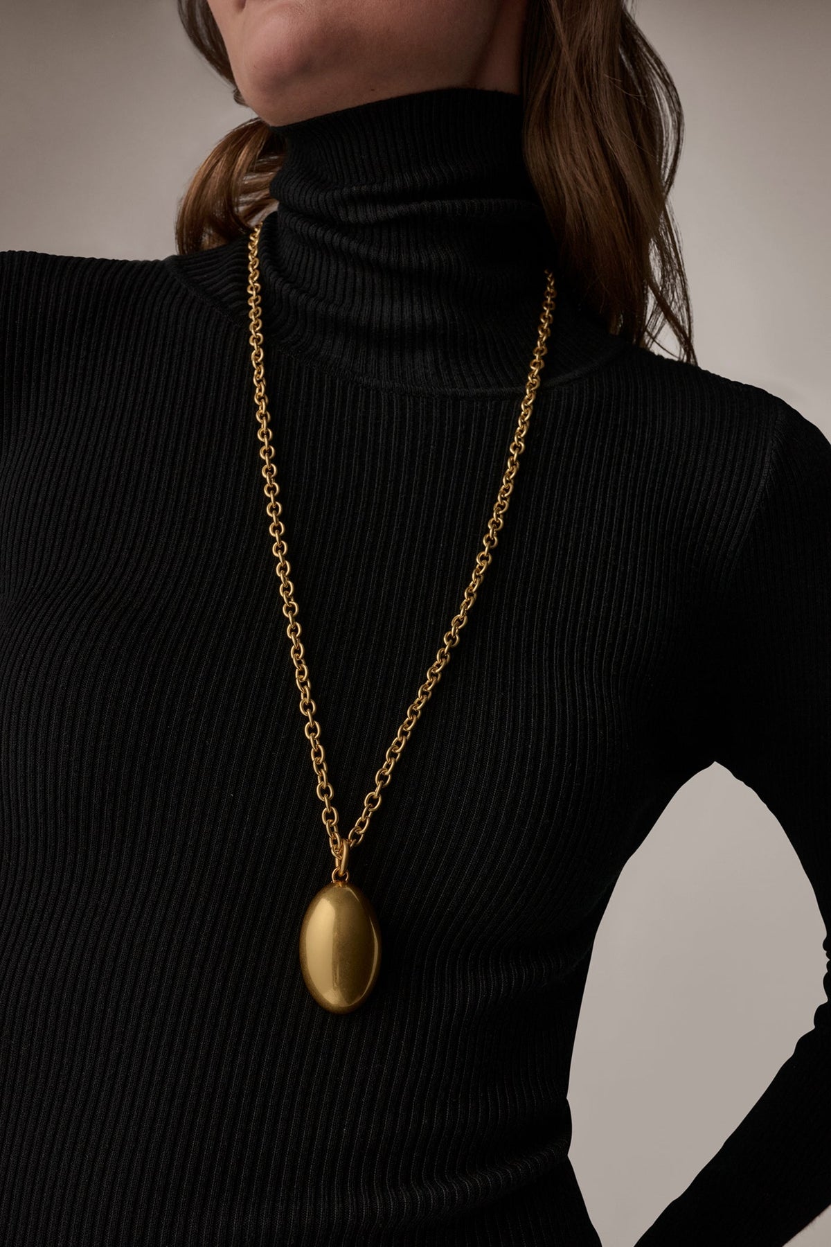 LONG PEBBLE PENDANT NECKLACE - Gold