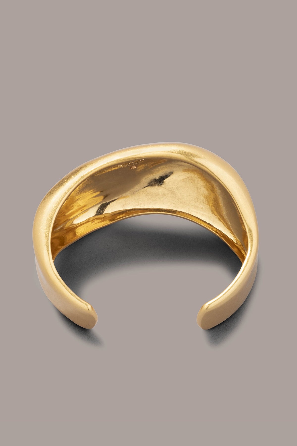 SIGNATURE CUFF BRACELET - Gold
