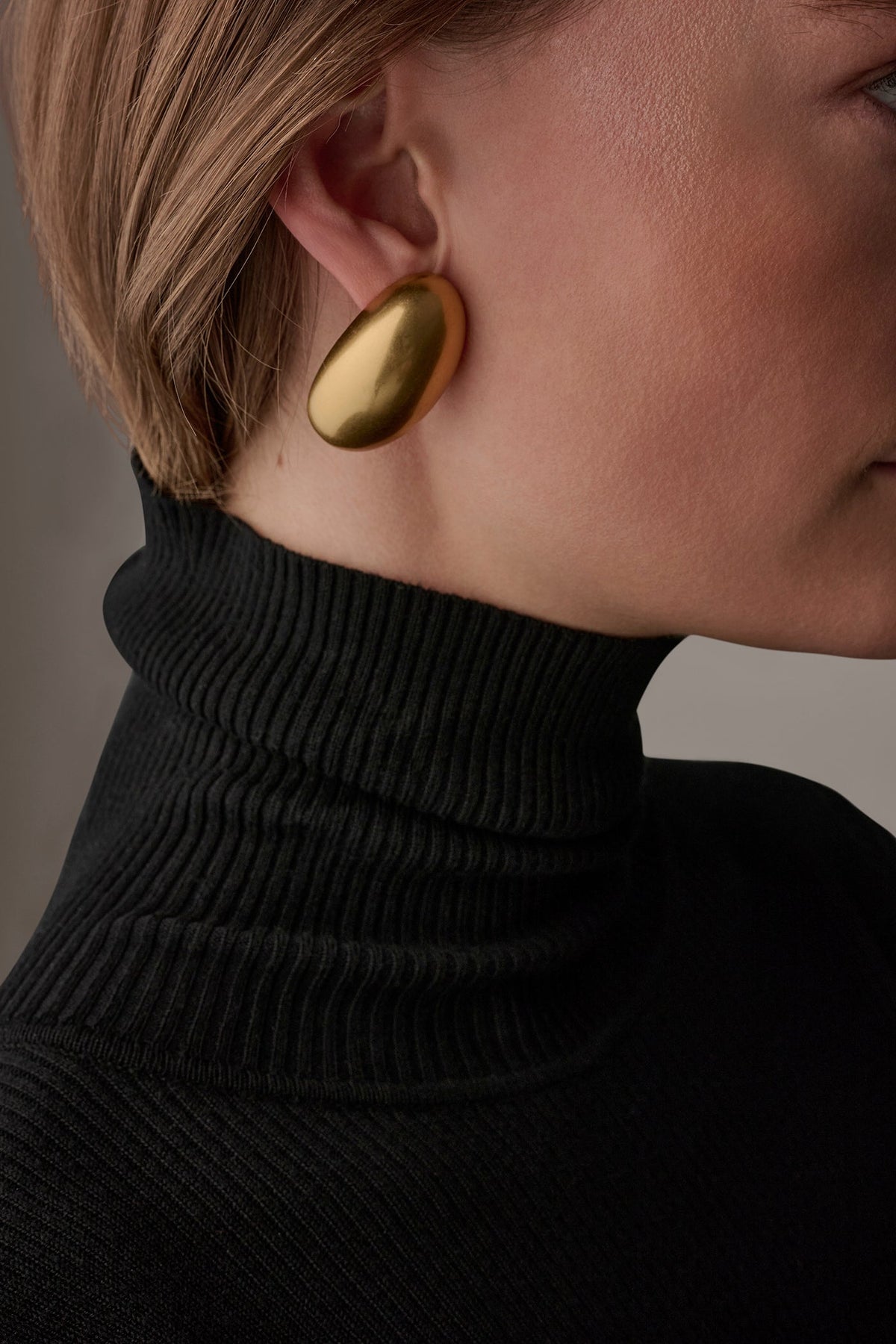 PEBBLE STUD EARRINGS - Gold