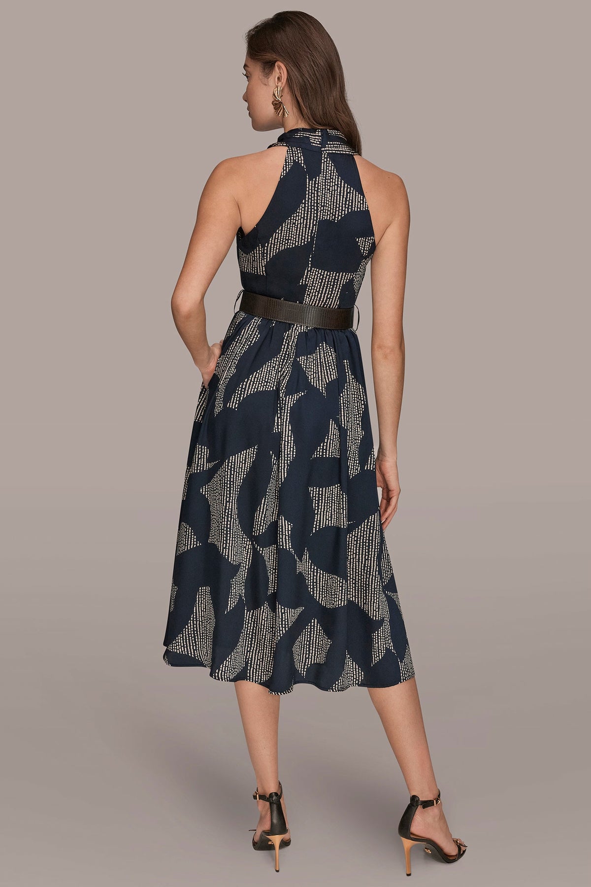 PRINTED WRAP MIDI HALTER DRESS - Nightfall/Sand