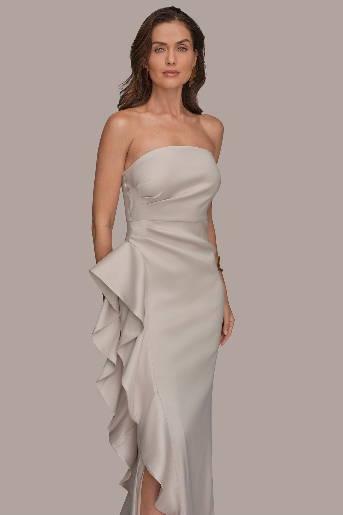 TAFFETA STRAPLESS RUFFLE GOWN - Sand