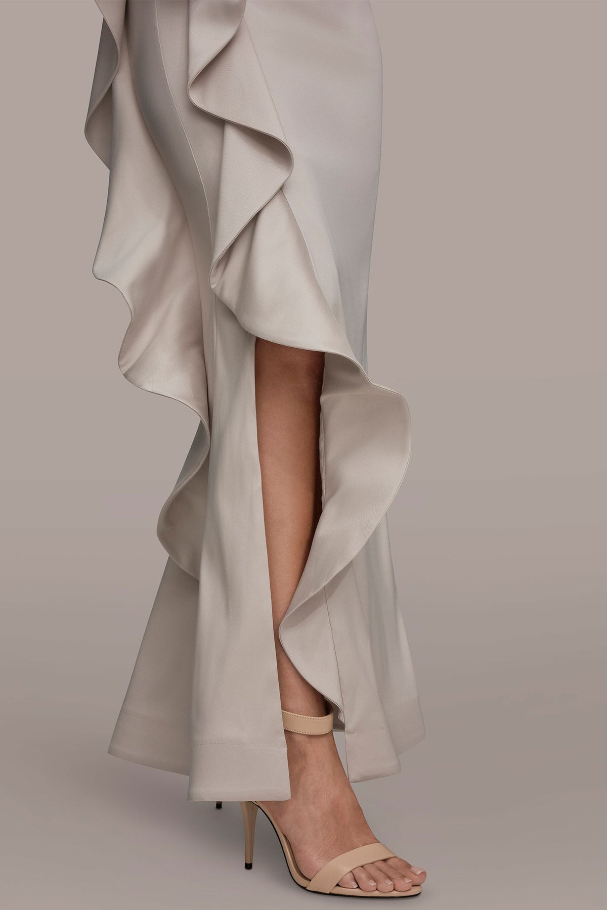 TAFFETA STRAPLESS RUFFLE GOWN - Sand