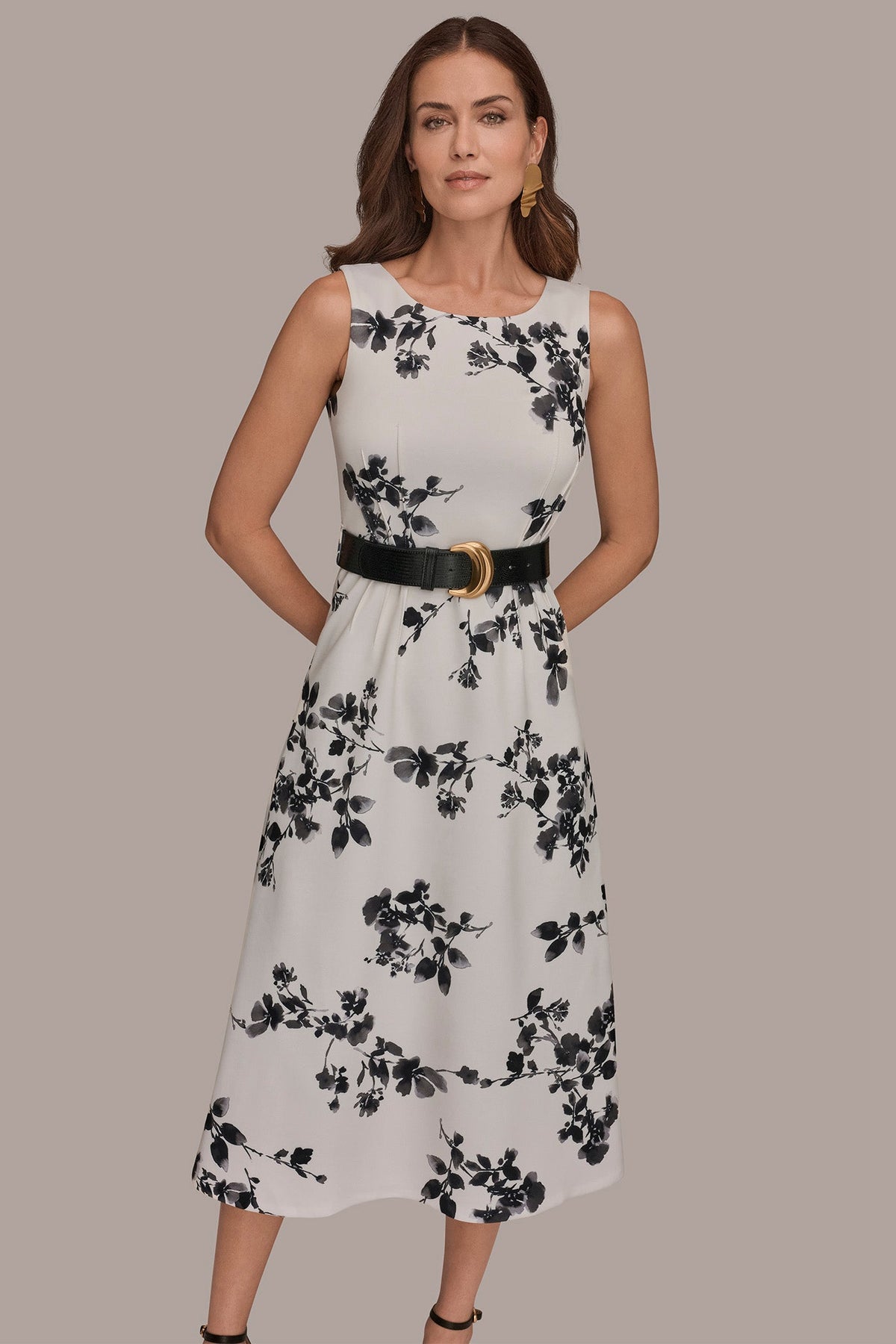 SLEEVELESS FLORAL A-LINE DRESS - Cream/Black Multi