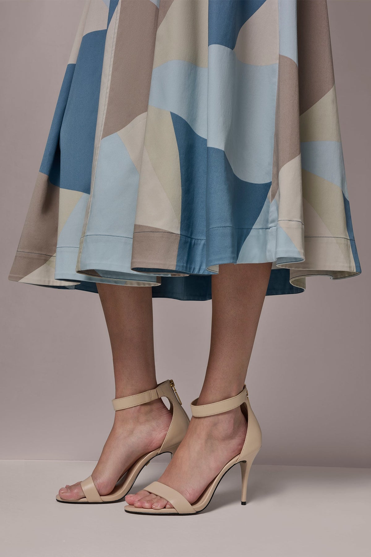 STRETCH-COTTON SLEEVELESS PRINTED MIDI DRESS - Washed Indigo/Sea Mist