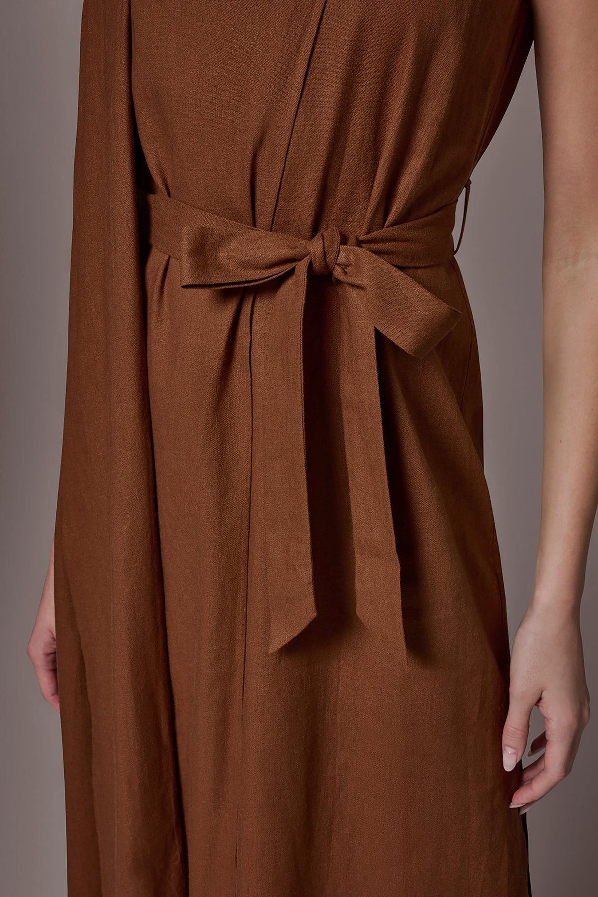 SLEEVELESS SCARF MIDI A-LINE DRESS - Cognac