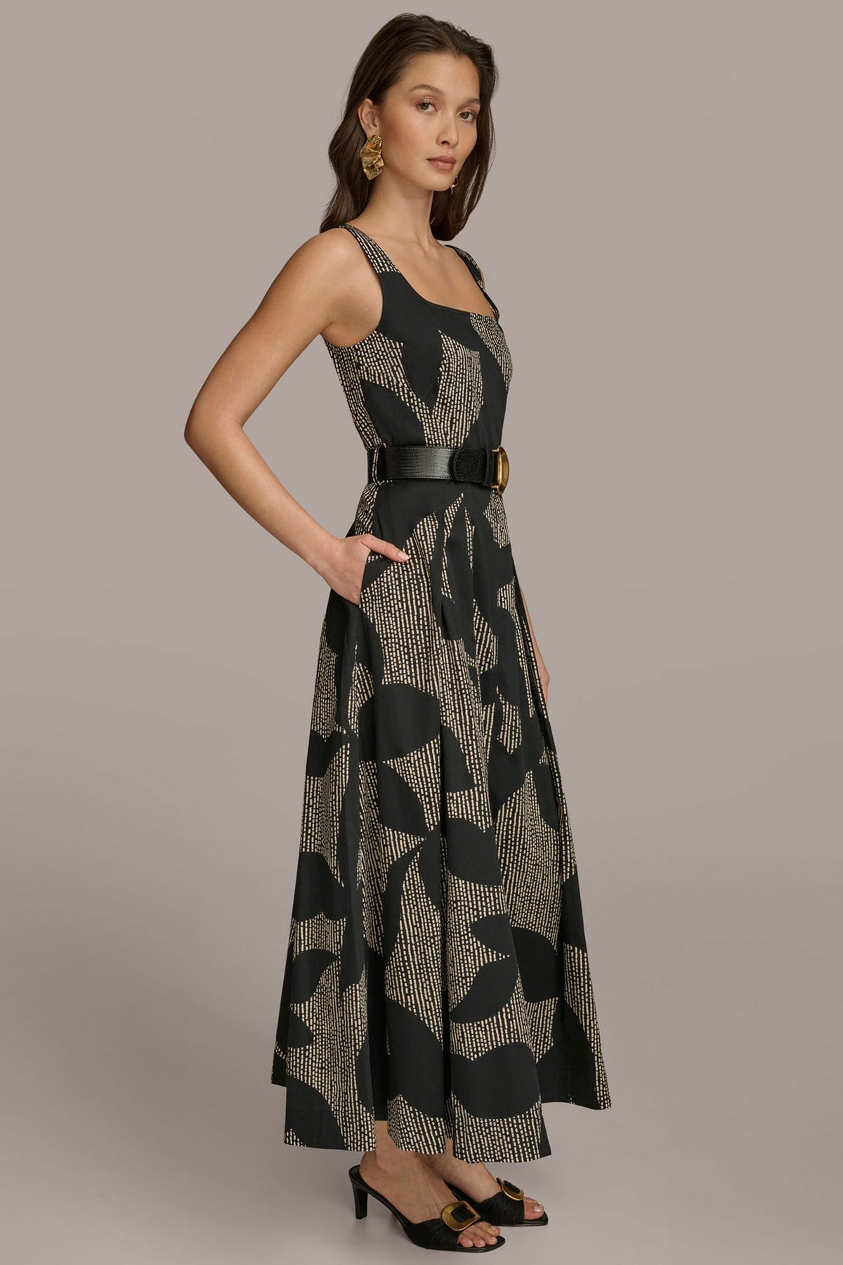 COTTON SLEEVELESS FLORAL MIDI DRESS - Black