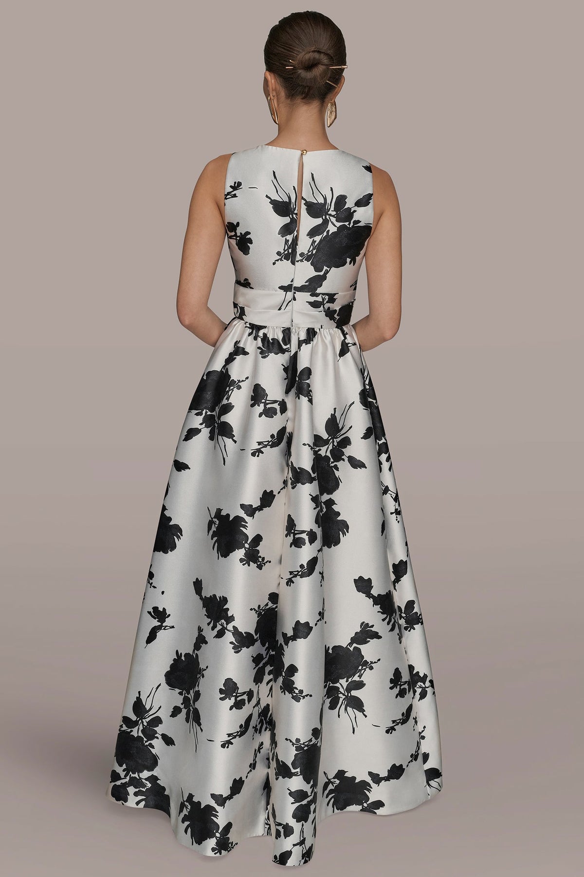 MIKADO SLEEVELESS V-NECK FLORAL GOWN - Cream/Black