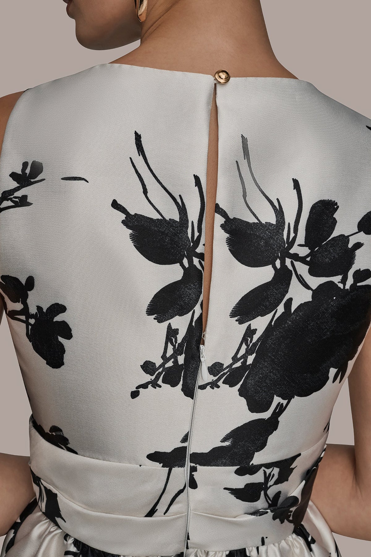 MIKADO SLEEVELESS V-NECK FLORAL GOWN - Cream/Black