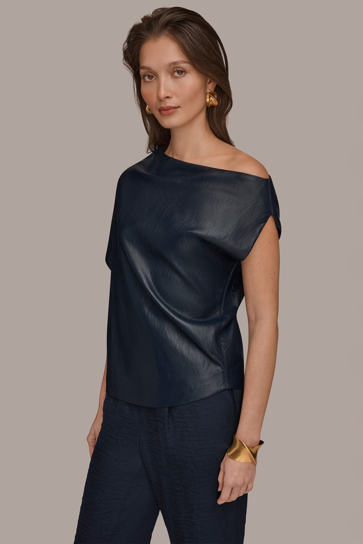 ASYMMETRIC ANGLE HEM TOP - Nightfall